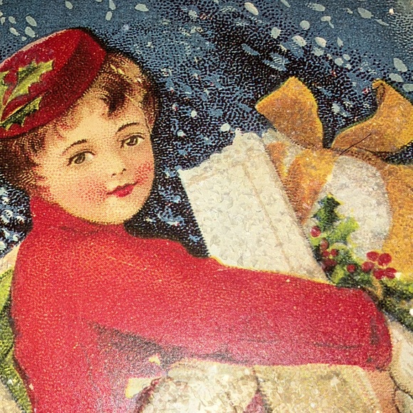 Plaque of Victorian Christmas Shopper Carrying Gifts in Snow 10x6 Glitter Accent - Picture 3 of 7